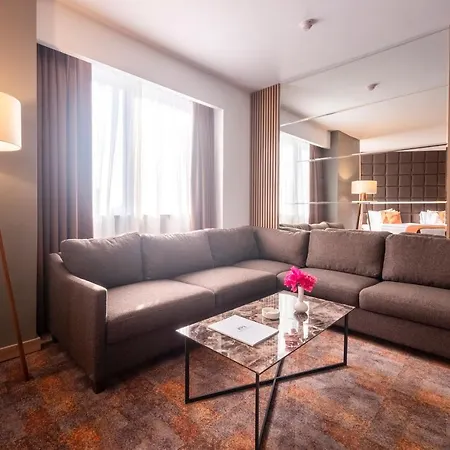 Grand Sapphire Hotel