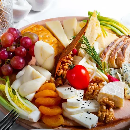 Grand Sapphire Hotel 4*