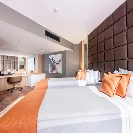 Szálloda Grand Sapphire 4*