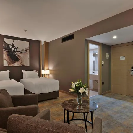 Grand Sapphire Hotel