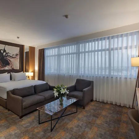 Grand Sapphire Hotel 4*