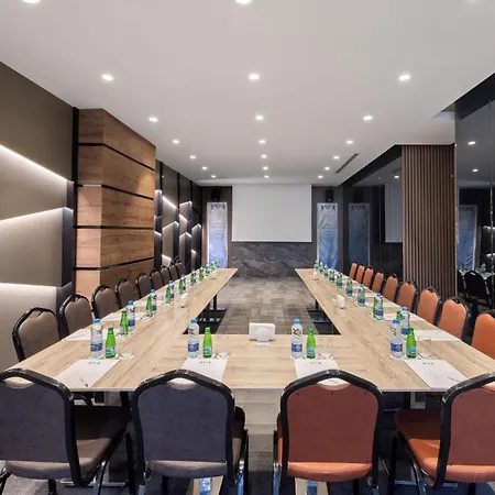 Grand Sapphire Hotel 4*