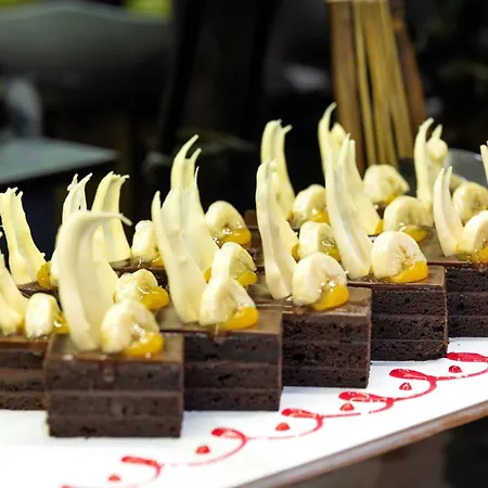 Hotel Grand Sapphire 4*