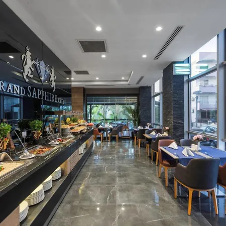 Grand Sapphire 4*
