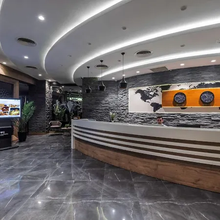 Grand Sapphire Hotel