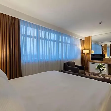 Grand Sapphire Hotel 4*